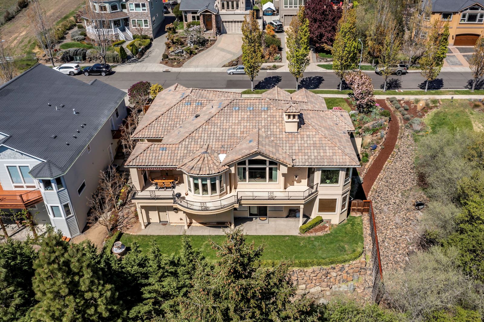 4506 Pinnacle Drive
2