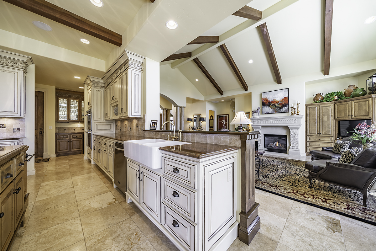 4506 Pinnacle Drive
6