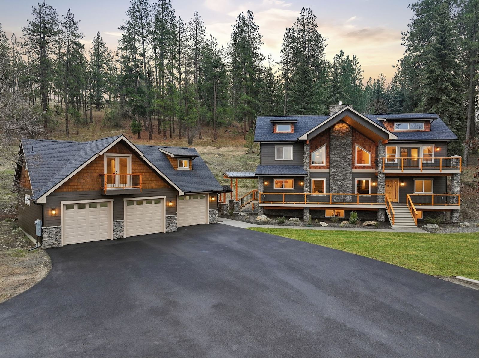 Luxury home exterior at 13827 E 46th Ave in the Spokane Valley area of Spokane, WA 99206.
