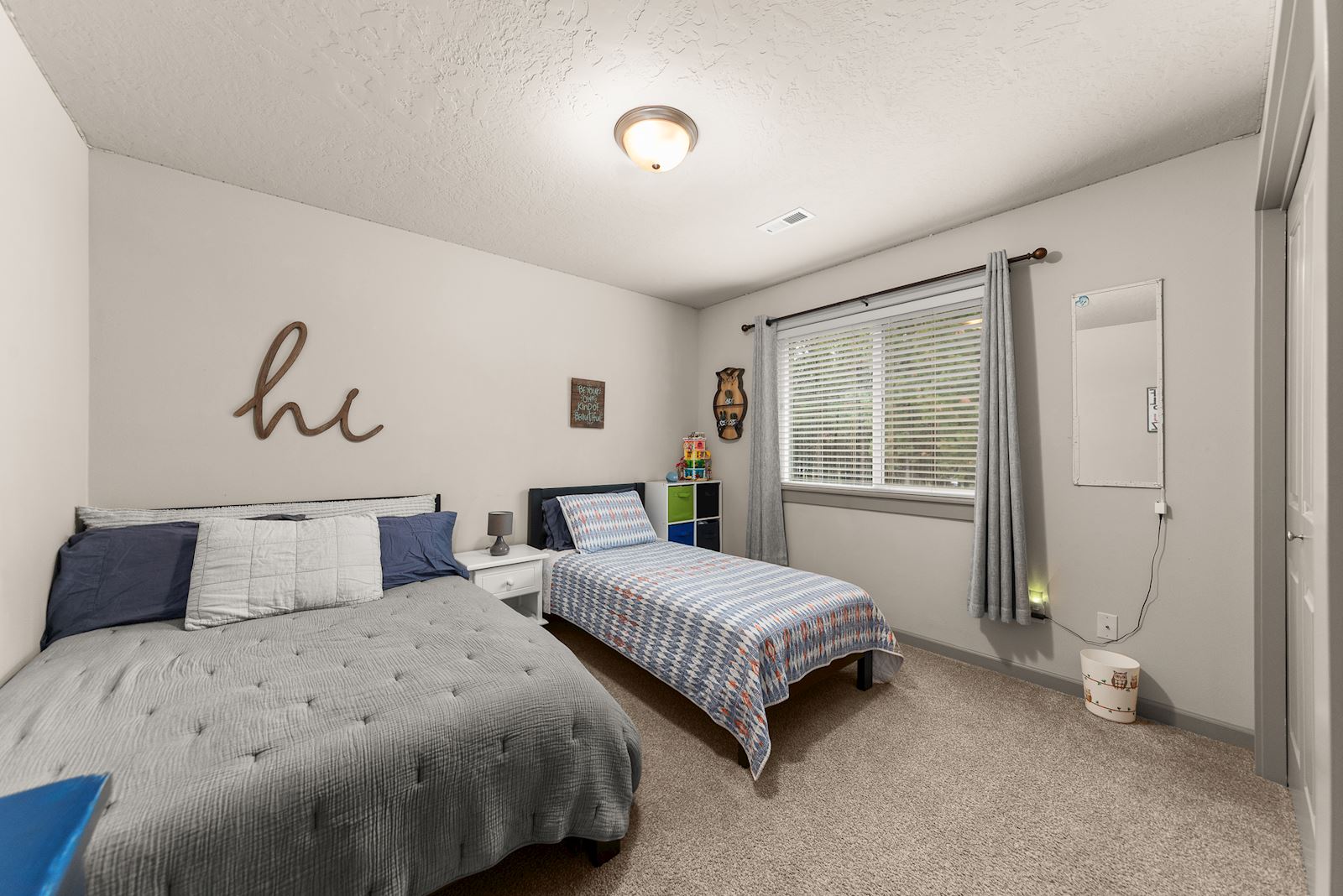 Spacious bedroom at 7132 S Pheasant Ridge Dr in Eagle Ridge Spokane WA.