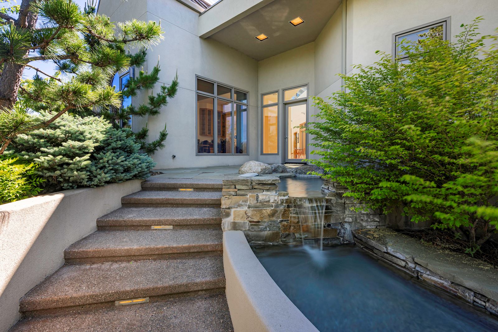786 Pompadour Drive 4