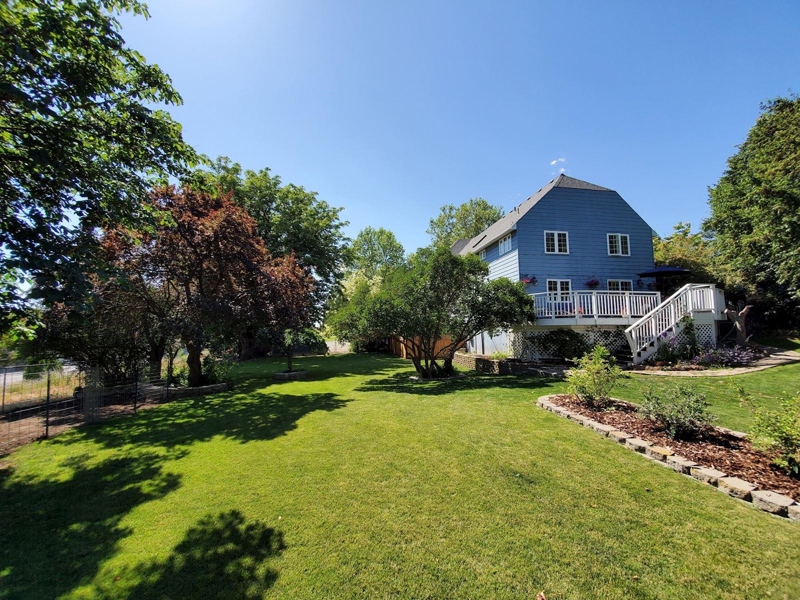Expansive Green Space