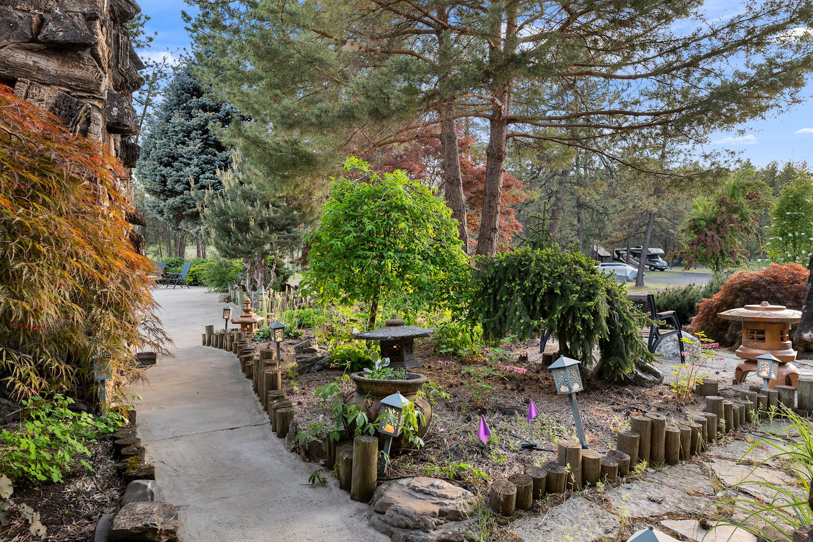 Beautifully manicured flower gardens at the 4.12-acre Indian Bluff luxury real estate property