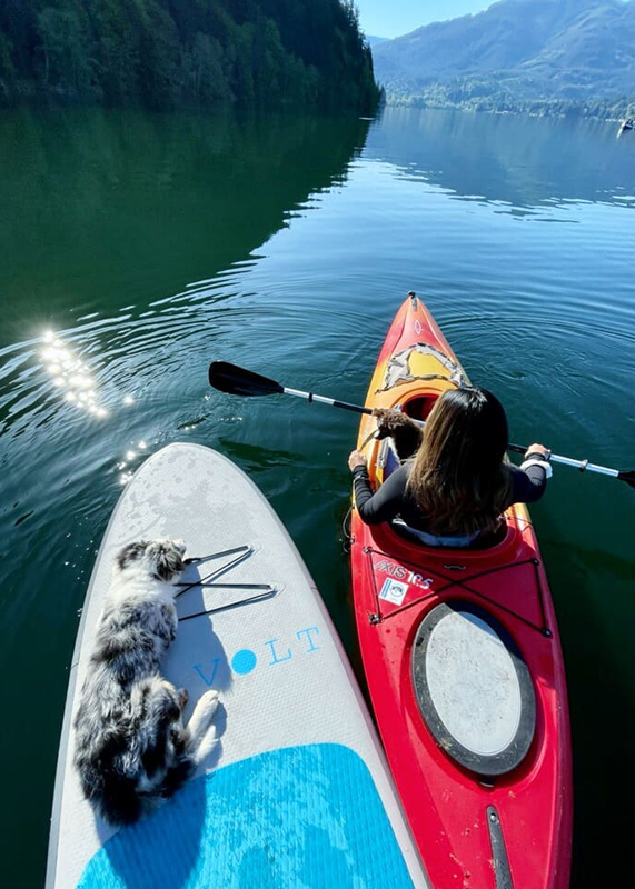 Lee Rosales paddleboarding