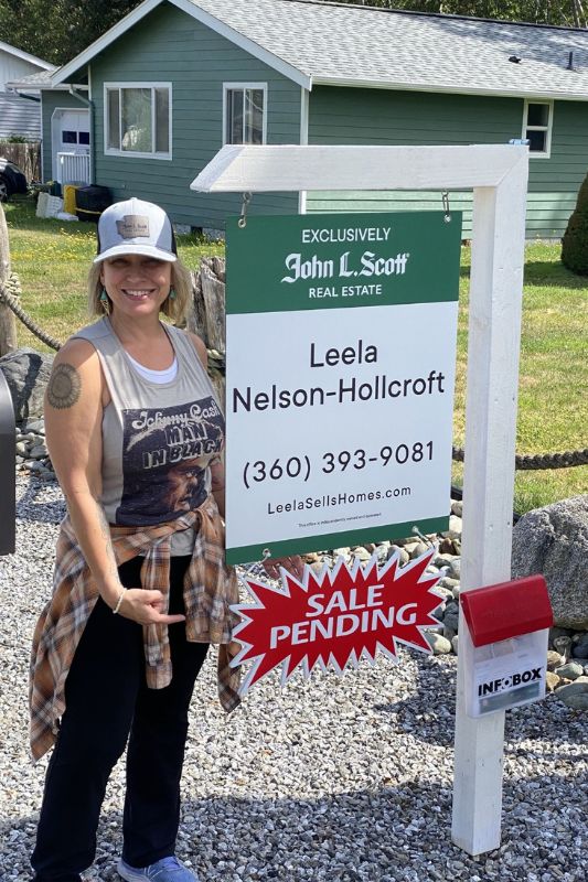 Photo of leela and client